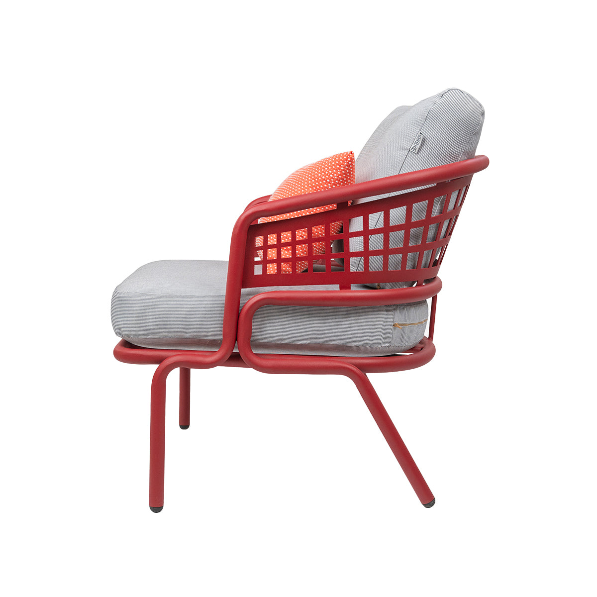DOMINO LOUNGE CHAIR 002