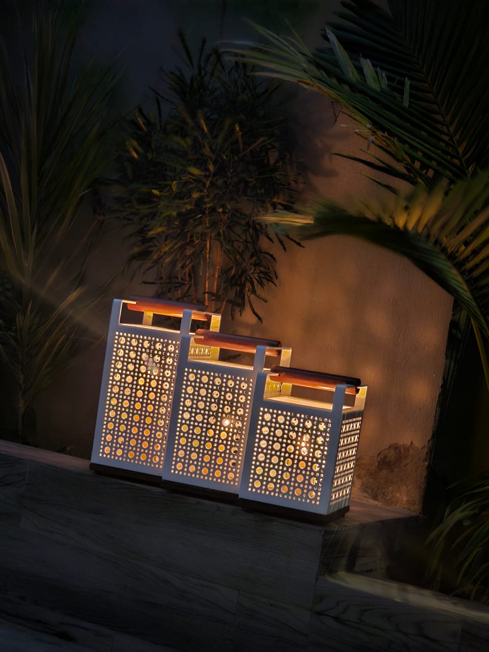 BOSC LANTERNS
