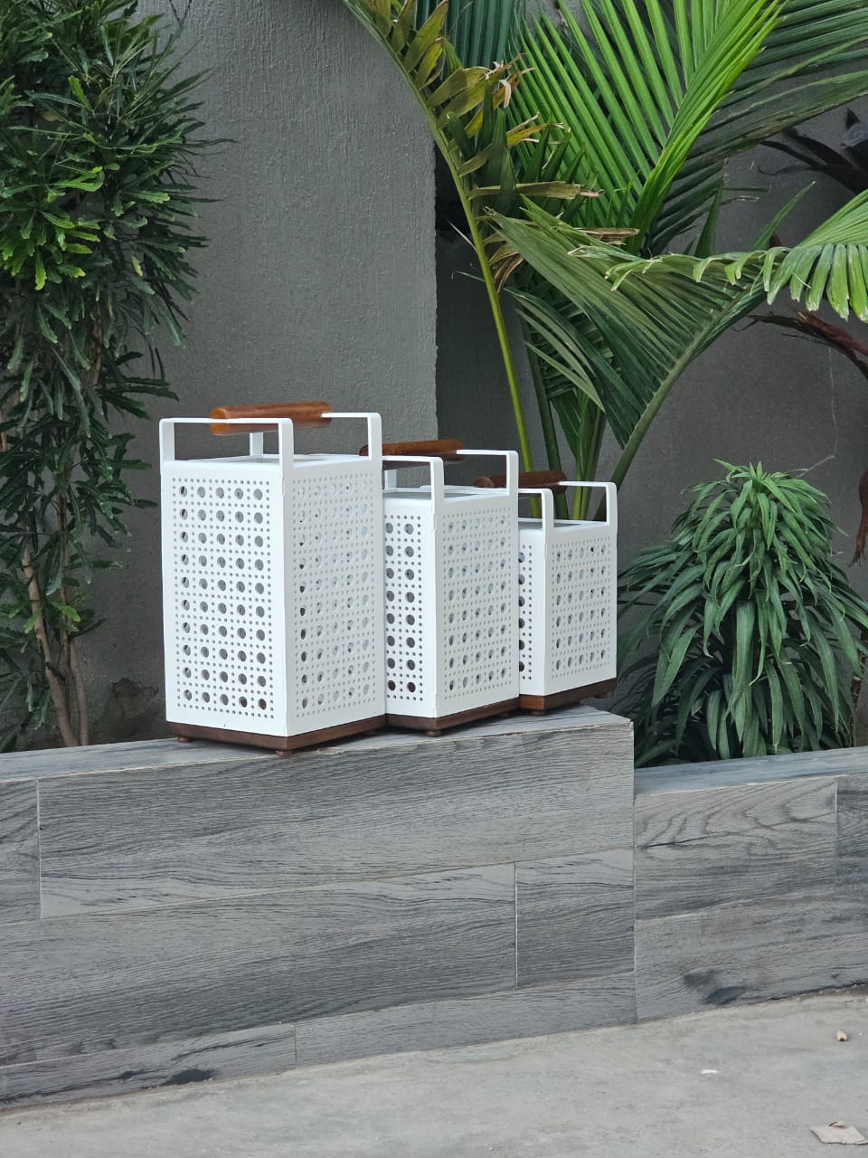 BOSC LANTERNS