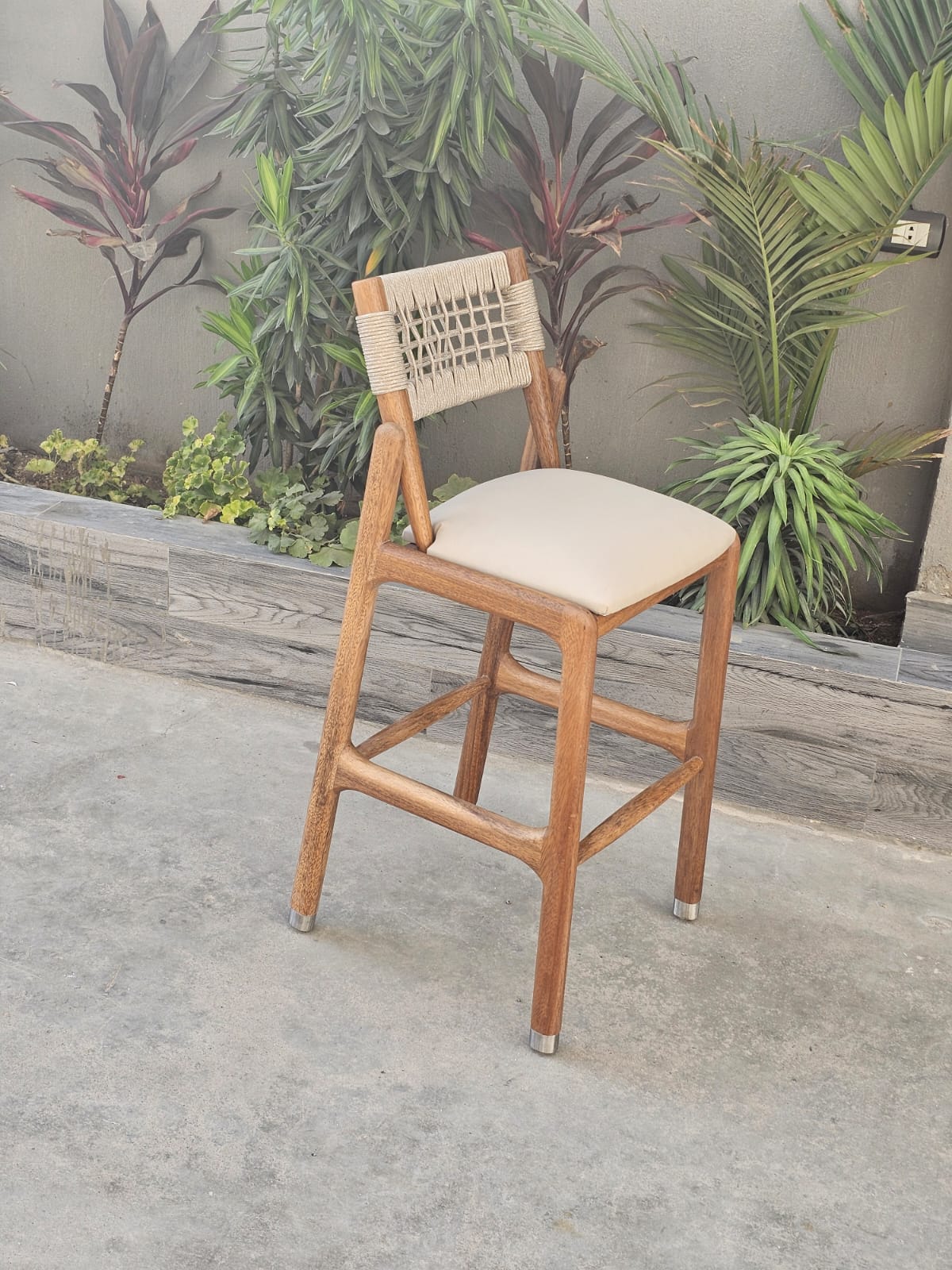 ORTIGA BAR STOOL