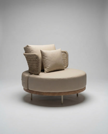 CHESS LOUNGE CHAIR