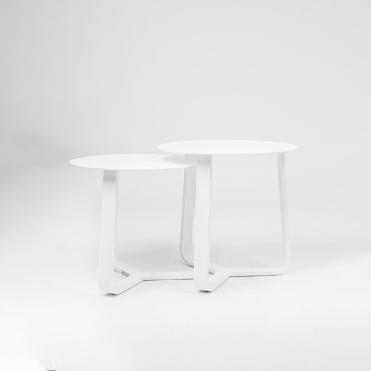 APOLLO SIDE TABLE (SHORT)