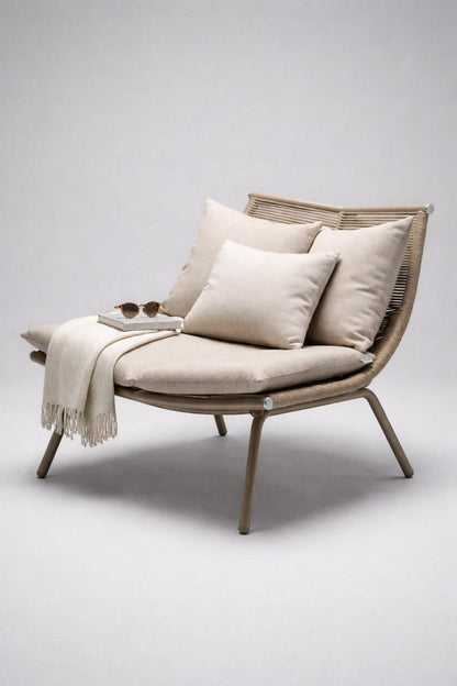 LAZE LOUNGE CHAIR