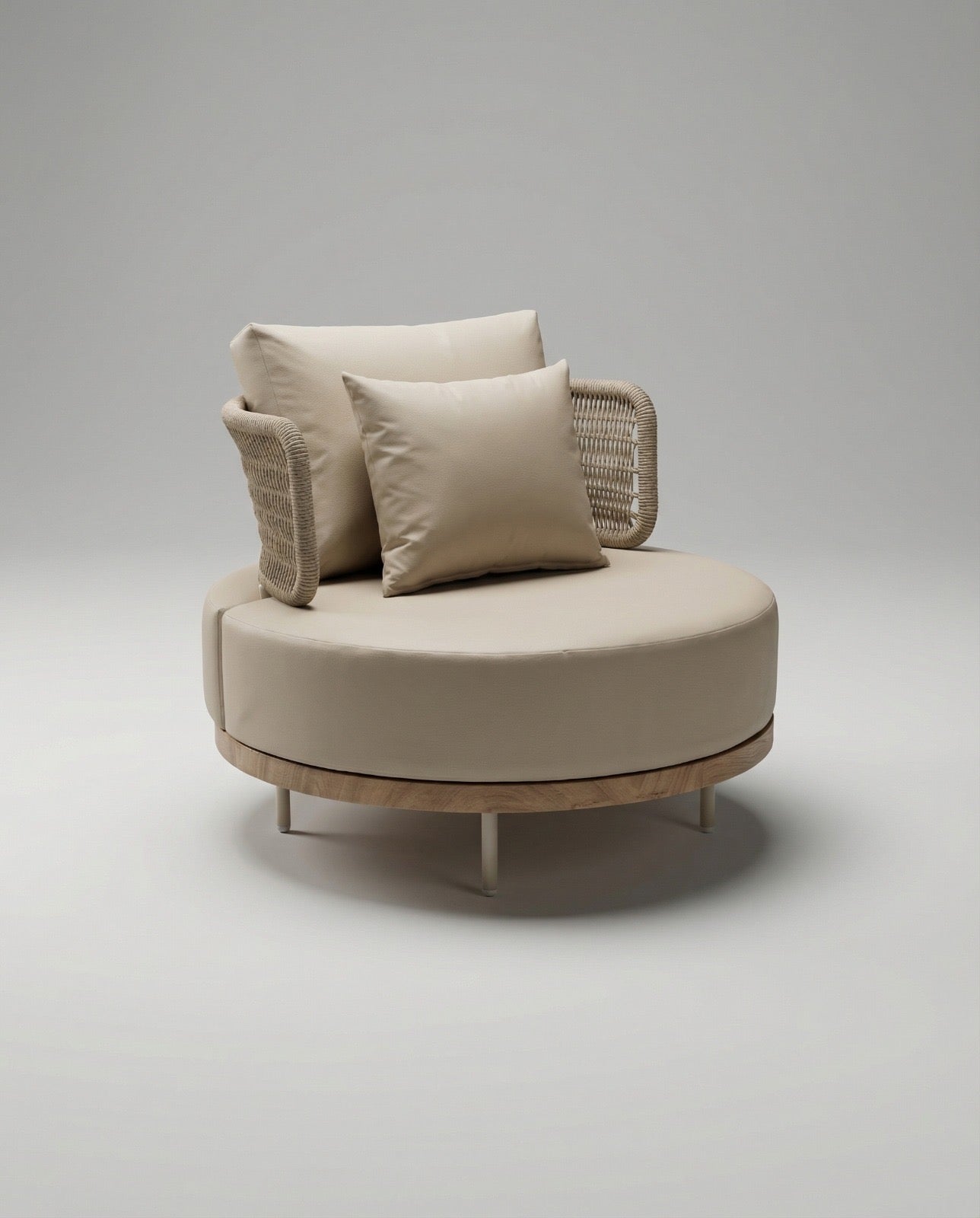CHESS LOUNGE CHAIR