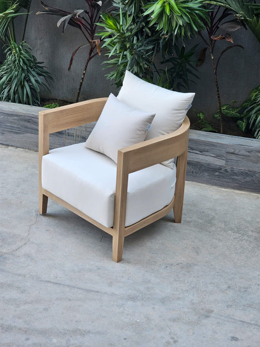 CALVI LOUNGE CHAIR