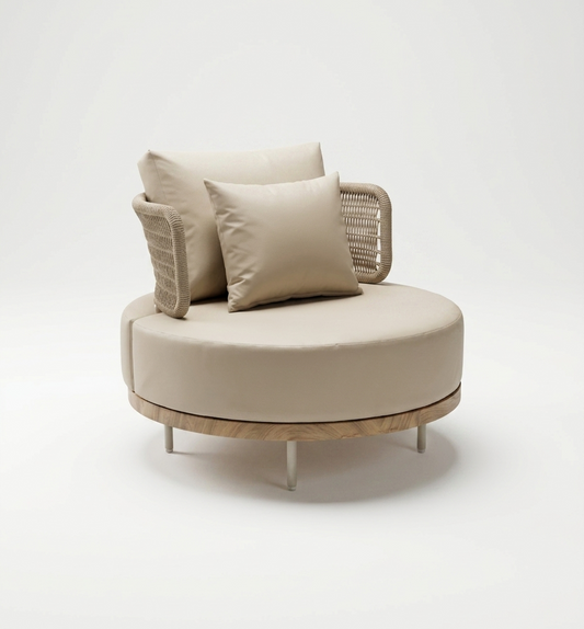 CHESS LOUNGE CHAIR