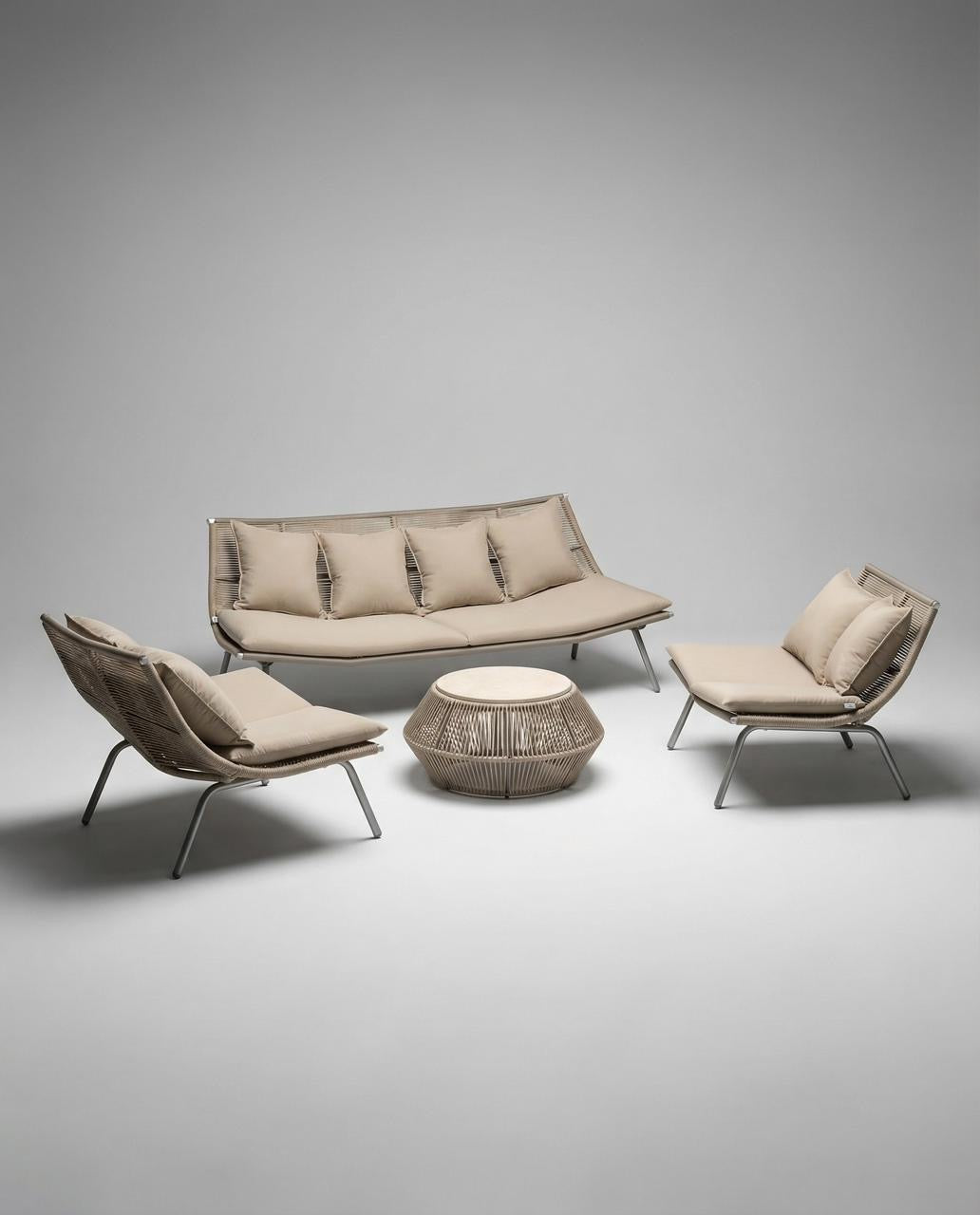 LAZE LOUNGE CHAIR
